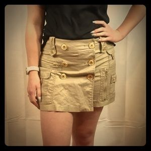 Cache Gold Skort Size 4